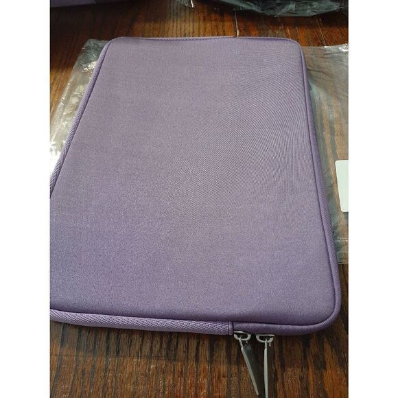 New Wocadi 5-in-1 Purple Floral MacBook Pro 13" Sleeve and Protection Kit - Picture 4 of 6